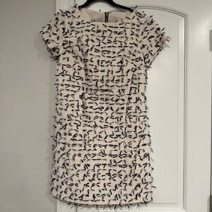 NWOT Sail to Sable Shift Dress Size 4 Black Cream Bow Textured